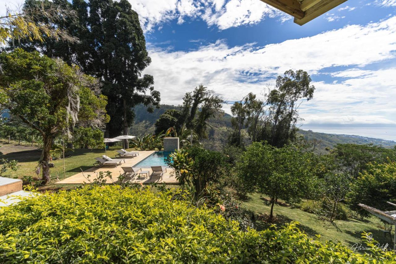 Horizon Hill Villa Pirae 外观 照片